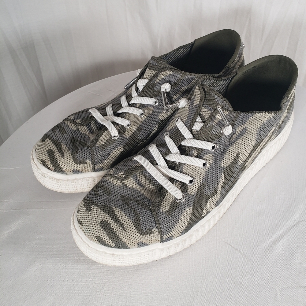 Steve Madden NYC Camo Shoes Sz 9.5